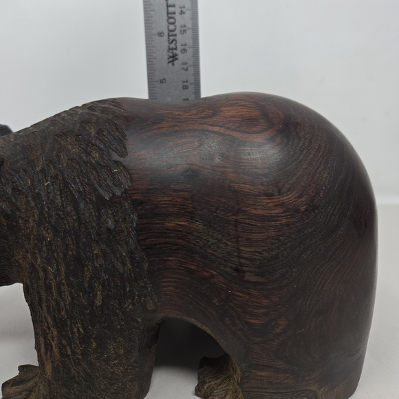 Wood Wilderness Carved Bear Catching A Fish In Mouth  Rich Brown Color Heavy - Picture 11 of 14
